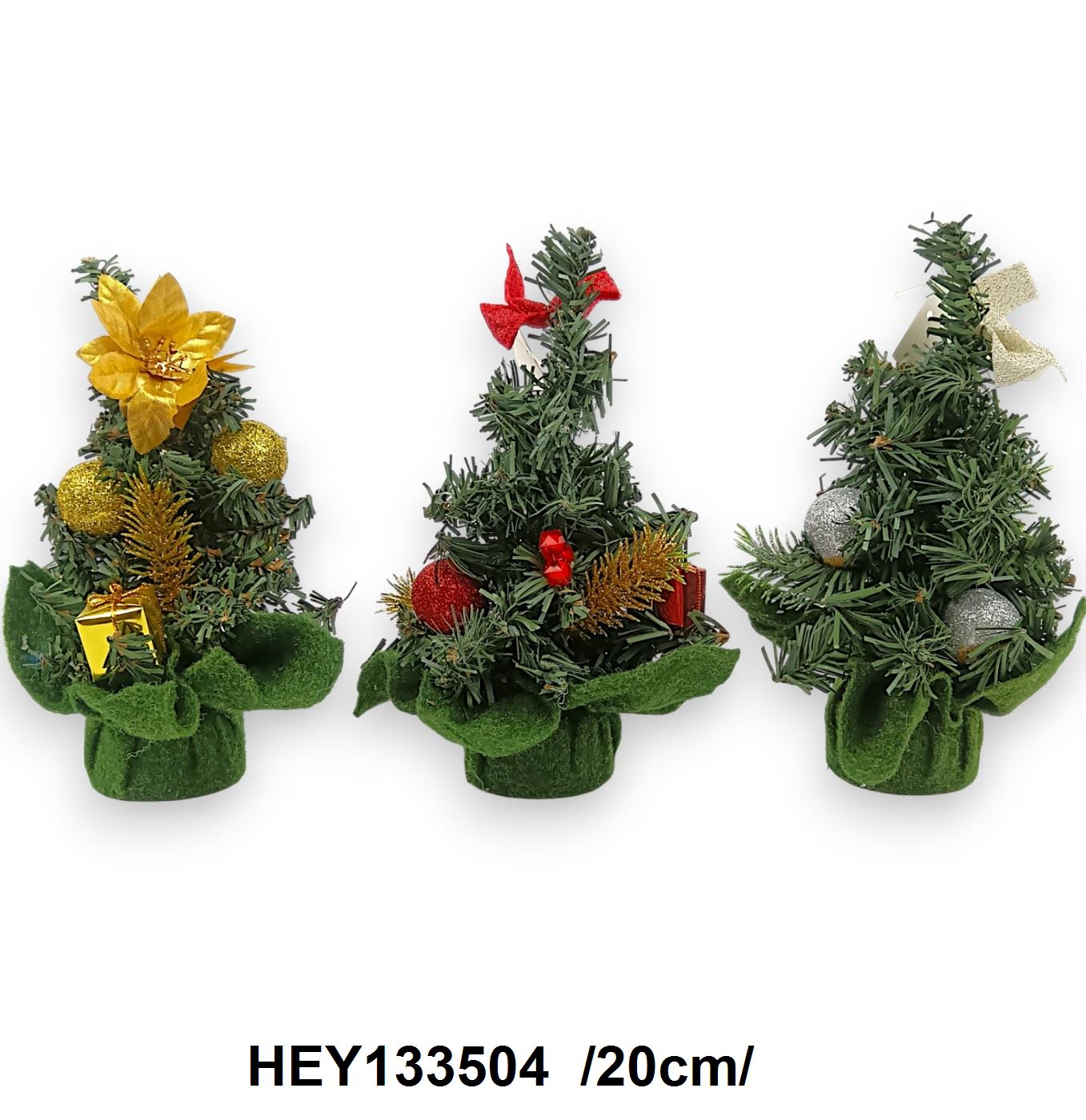 Díszitett fenyõ, zöld szövettel bevont aljzatban /20cm/ Fő kép